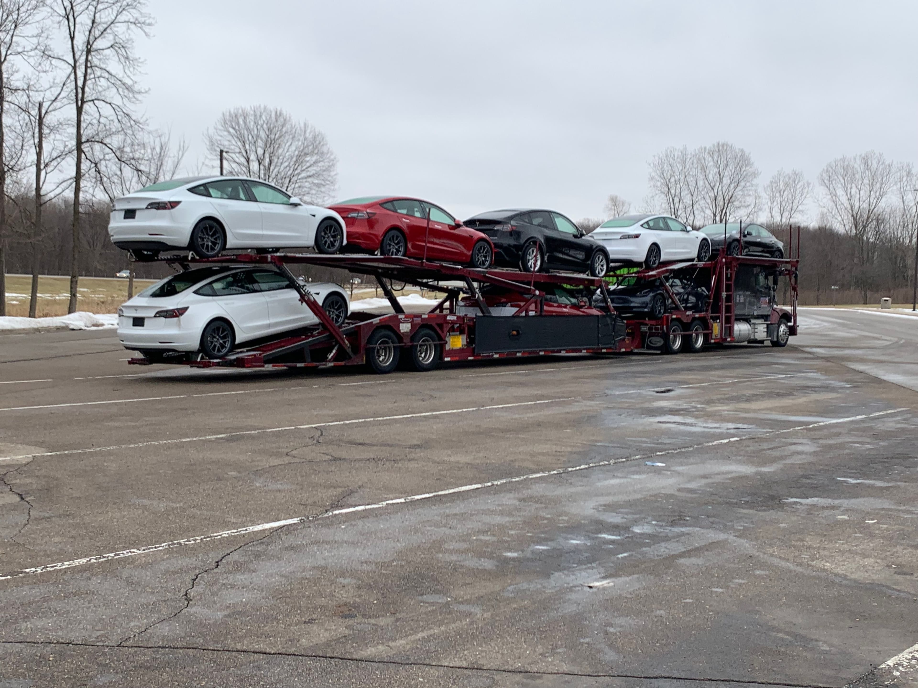 Transport Vehicle from Canada to US